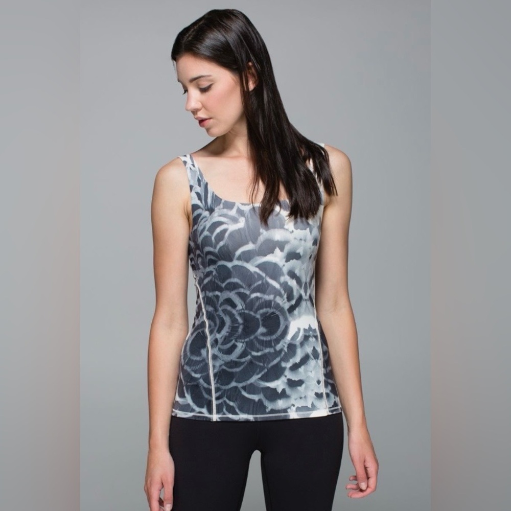 Lululemon Amala Tank EUC